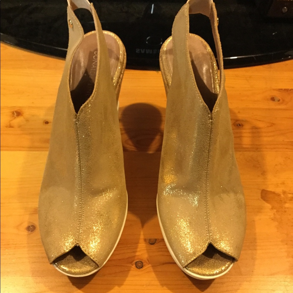 Donald J Pliner Sandals